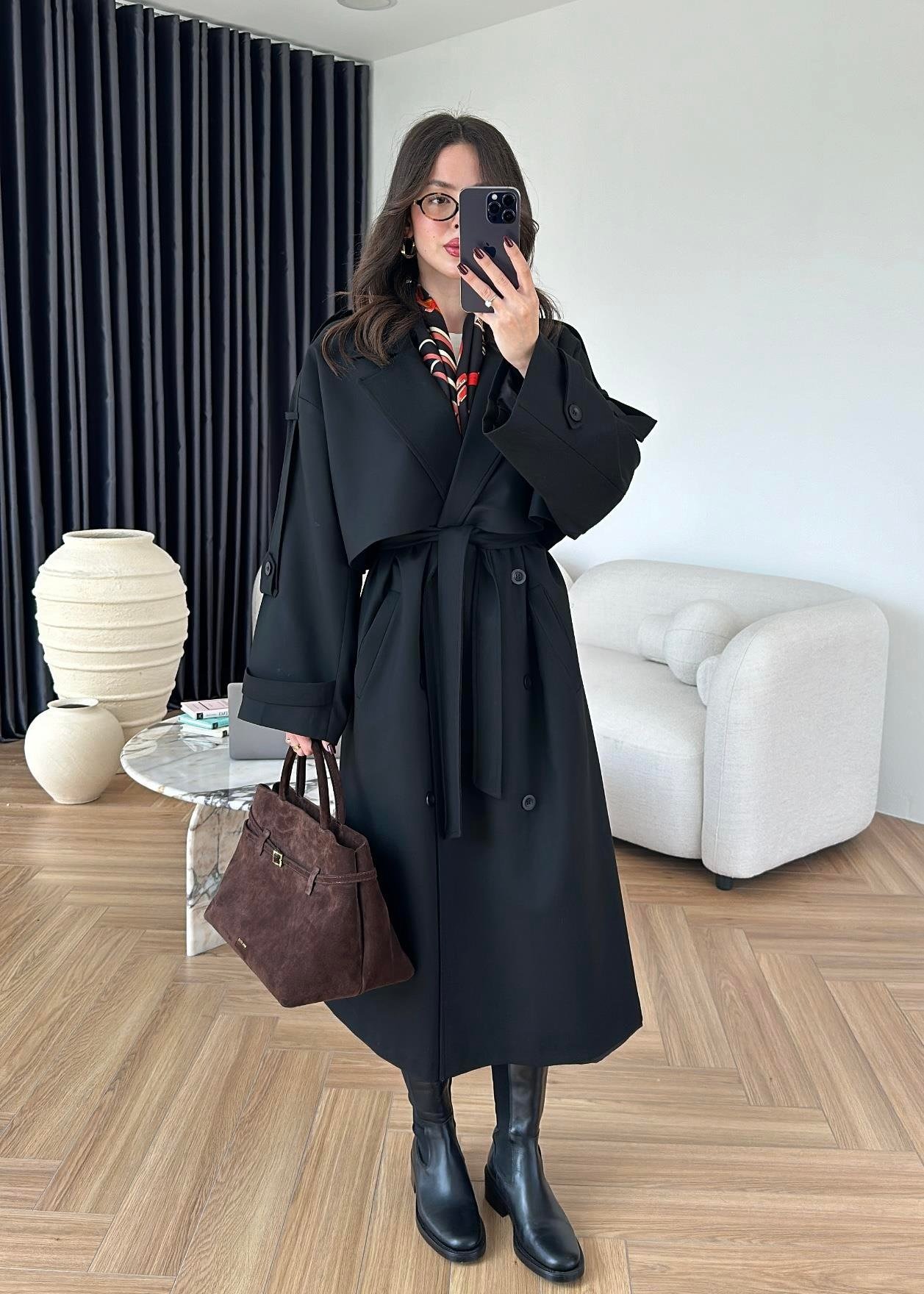 Omuzu Uzun Apoletli Trençkot SİYAH