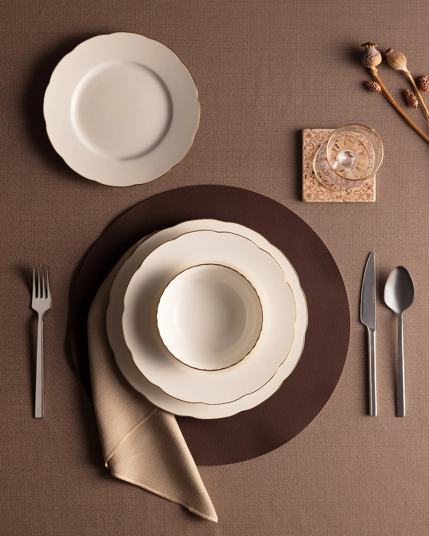 Amabella Altın Yaldızlı 6 Kişilik 24 Parça Yemek Takımı - Beyaz/Gold